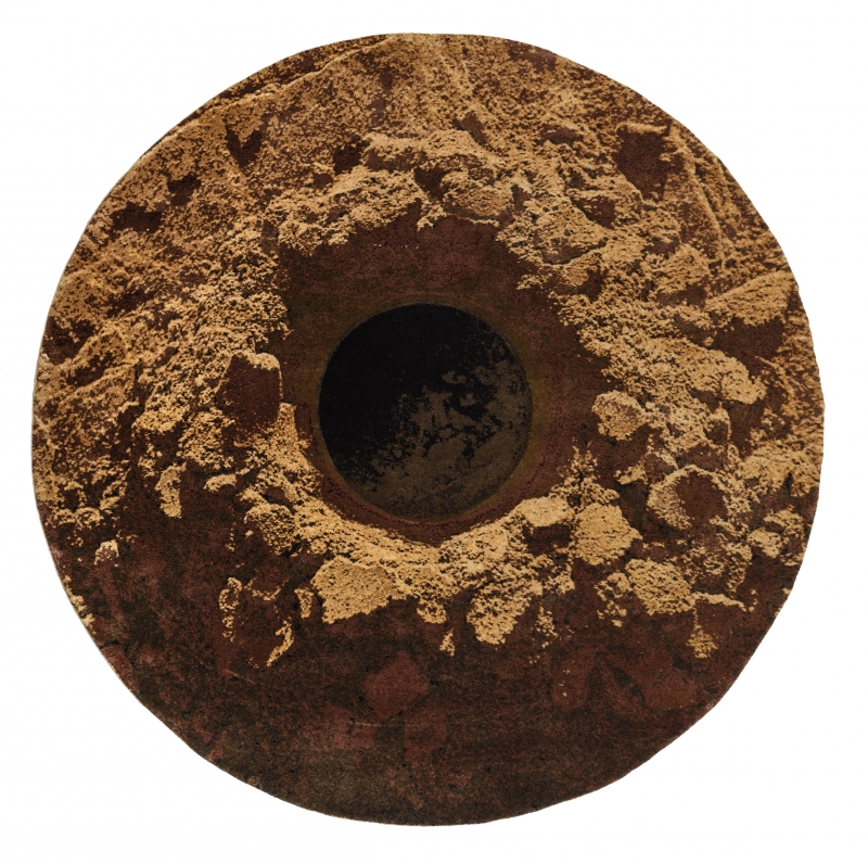 Sol 2524, 2021, handmade wool carpet, diameter cm 200. ph Giorgio Benni